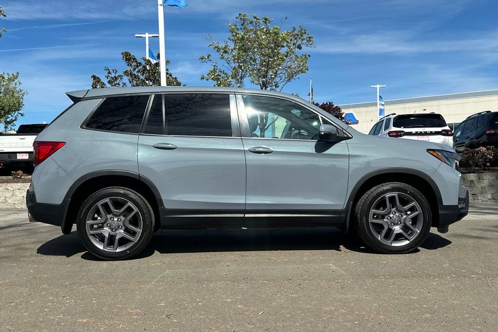 Certified 2023 Honda Passport EX-L image 3