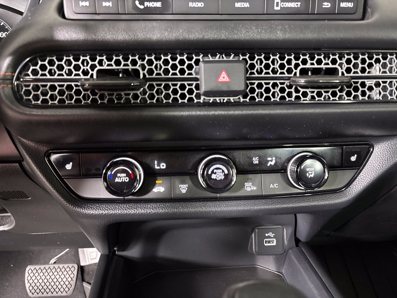 Used 2025 Honda HR-V Sport image 14