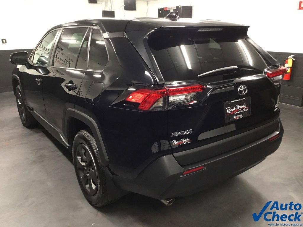 Used 2022 Toyota RAV4 LE AWD/4WD image 7