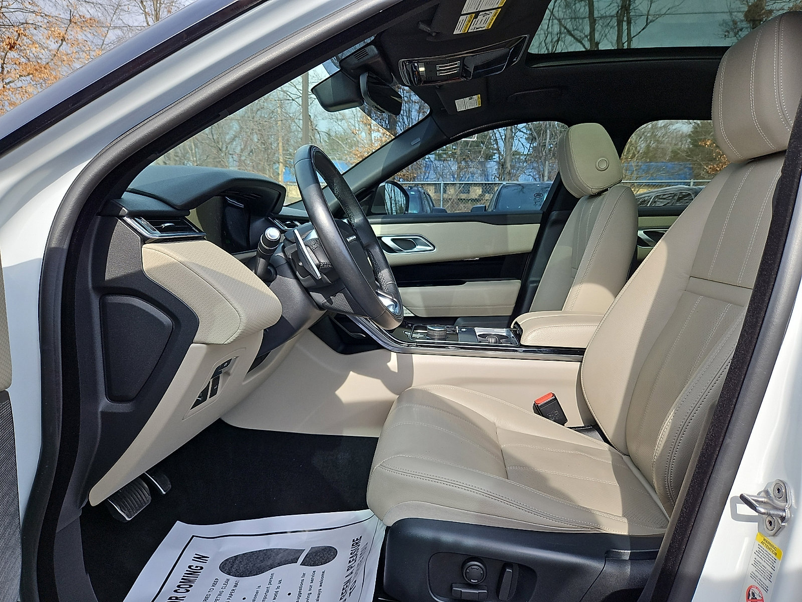 Used 2020 Land Rover Range Rover Velar R-Dynamic S image 13