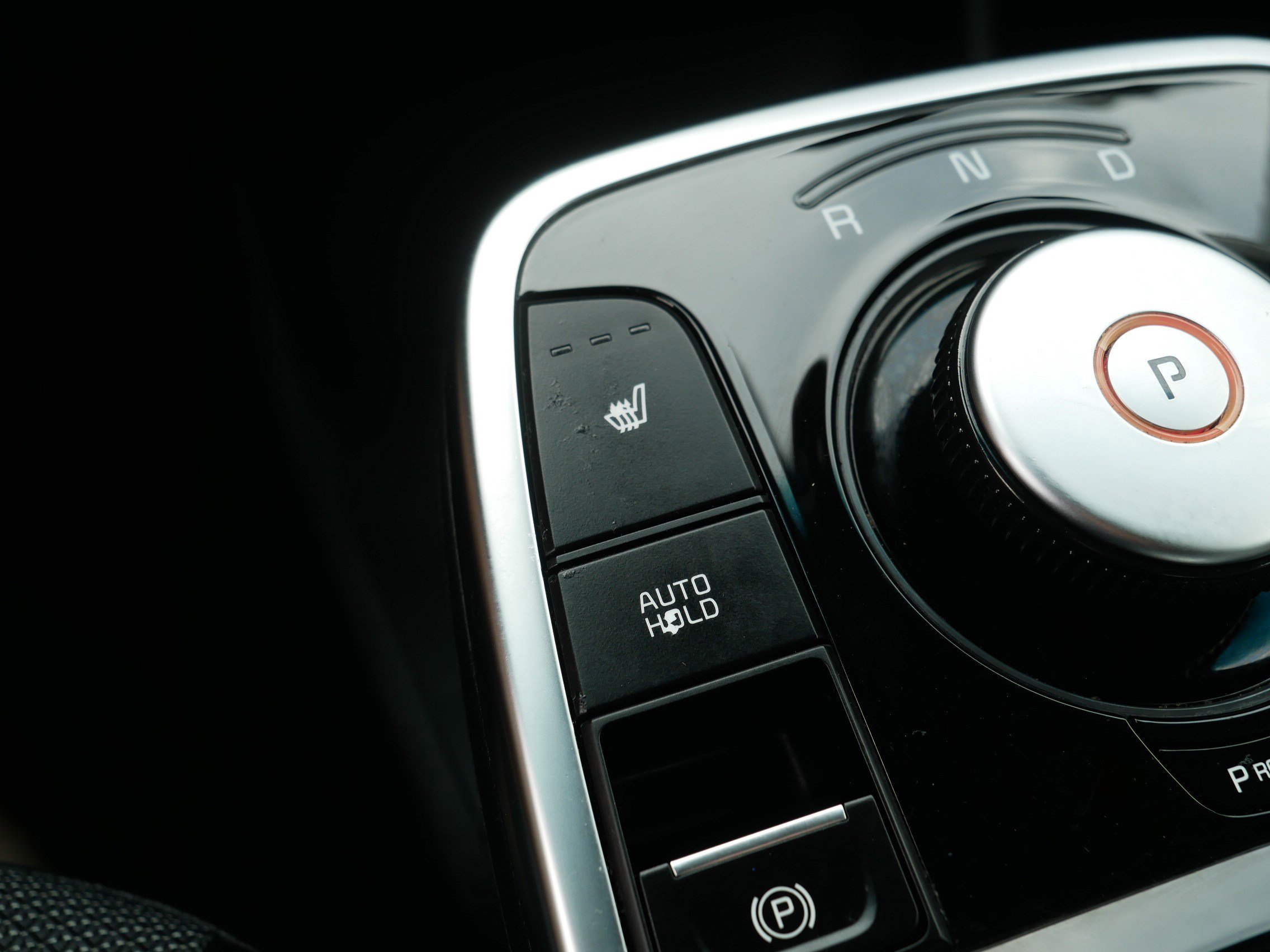 Certified 2021 Kia Niro EX w/ Cold Weather Package FWD image 31
