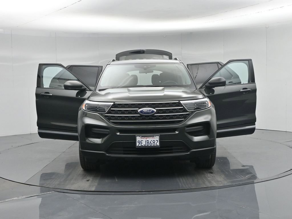 Used 2022 Ford Explorer XLT image 37
