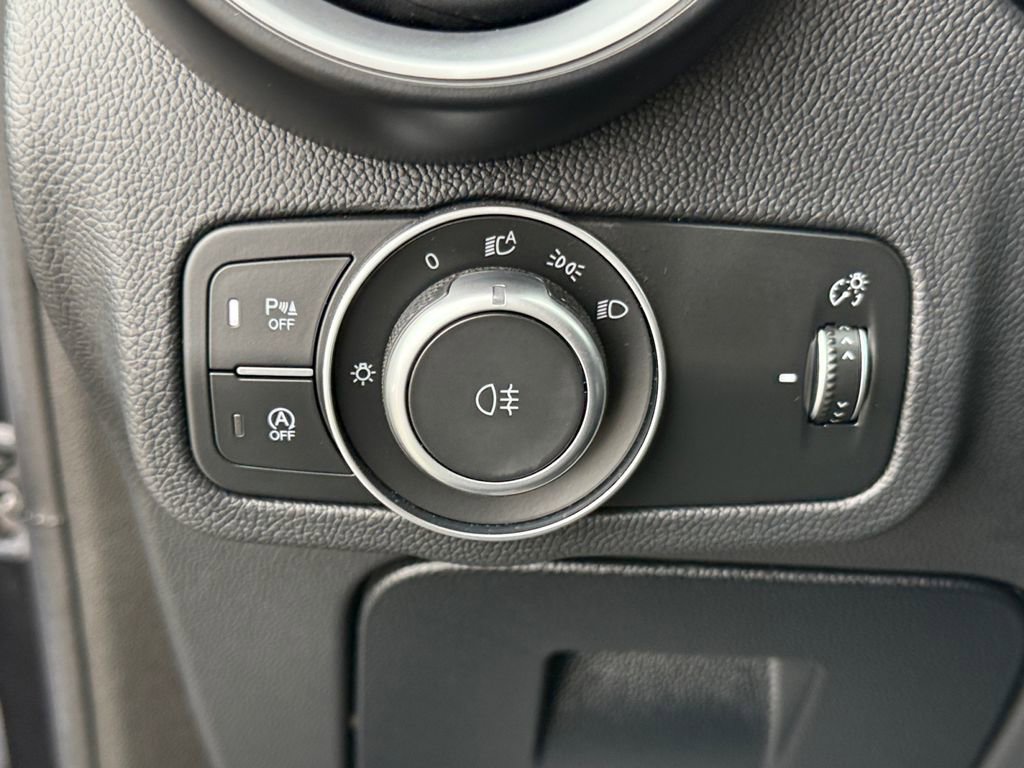 Used 2022 Alfa Romeo Stelvio Ti image 21