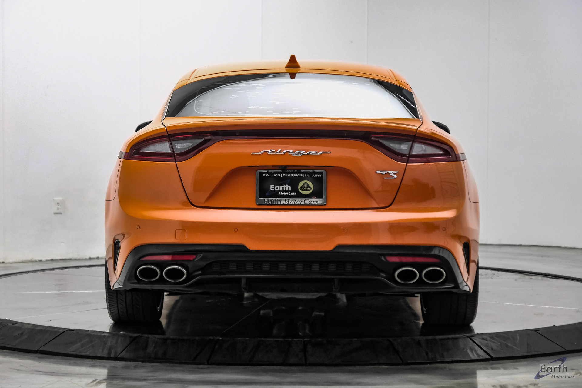 Used 2019 Kia Stinger GTS RWD image 12
