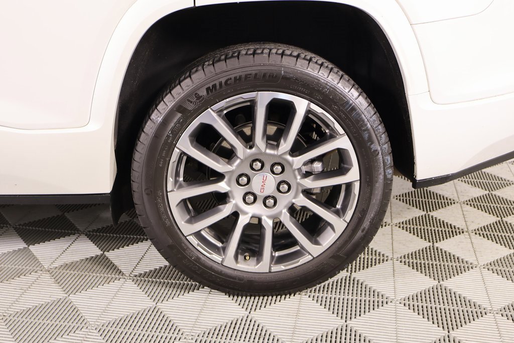 Used 2023 GMC Acadia Denali w/ Denali Ultimate Package image 19
