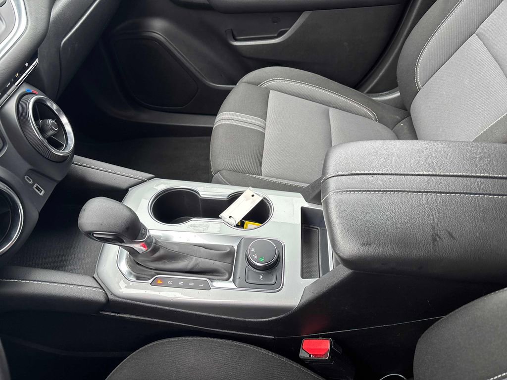 Used 2025 Chevrolet Blazer LT image 19