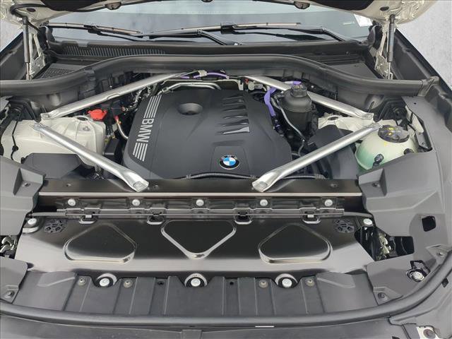 New 2026 BMW X5 sDrive40i image 17