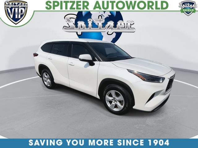 Used 2021 Toyota Highlander L FWD video 2