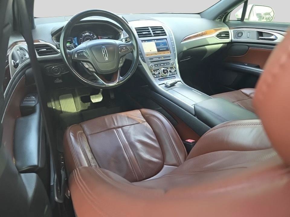 Used 2018 Lincoln MKZ Reserve w/ Technology Package FWD image 3