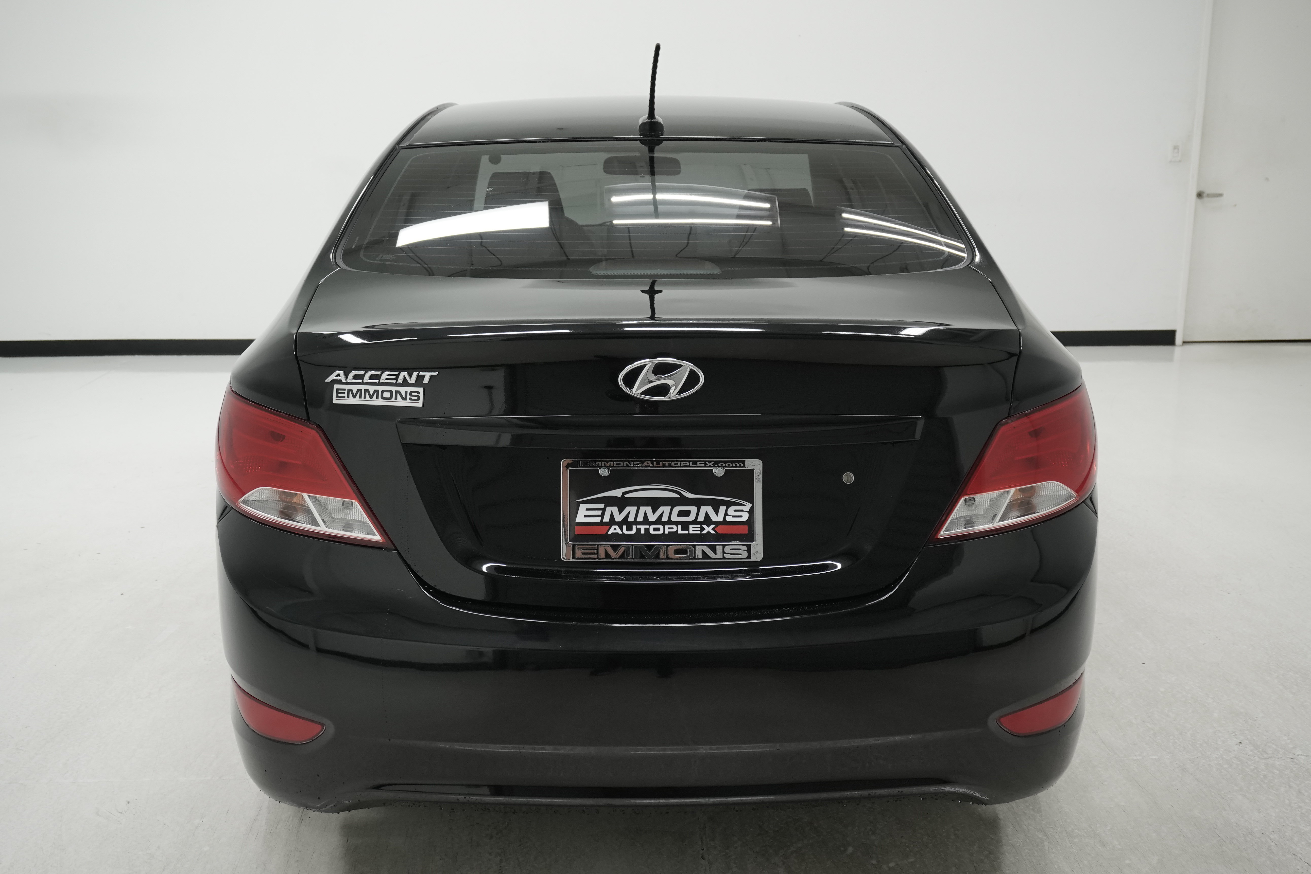 Used 2017 Hyundai Accent Value Edition FWD image 3