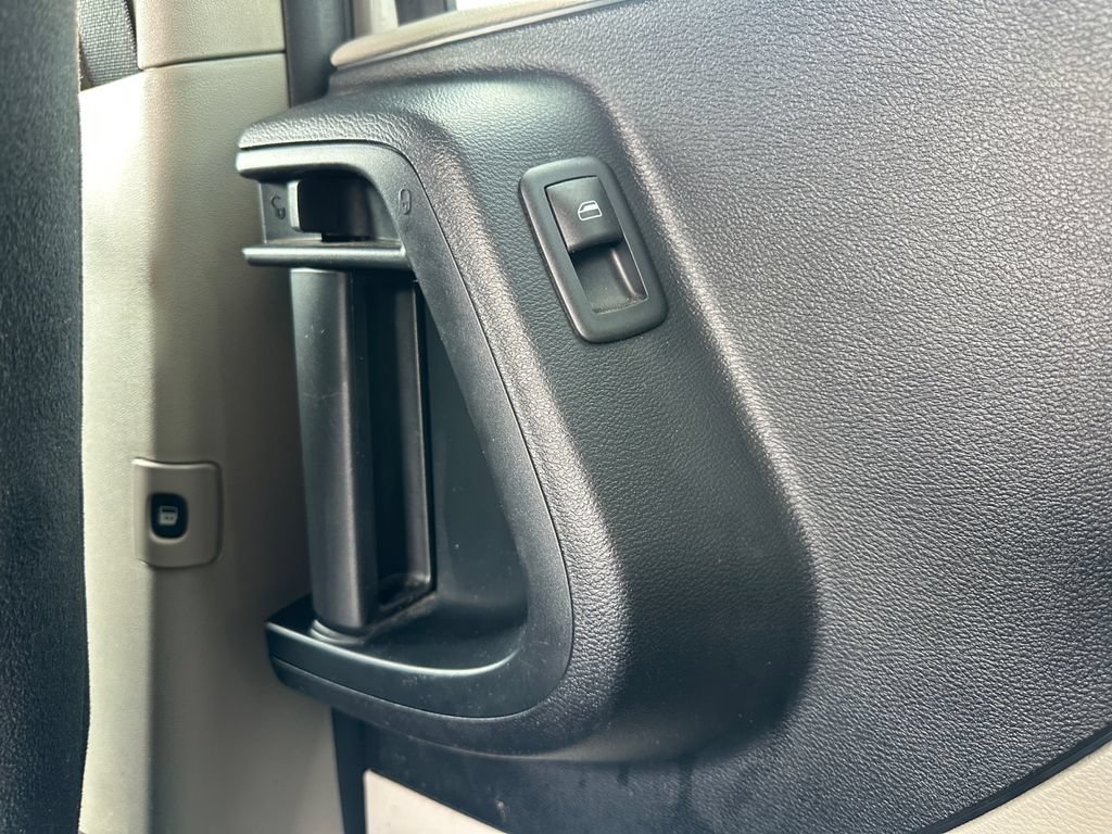 Used 2016 Dodge Grand Caravan SXT FWD image 30