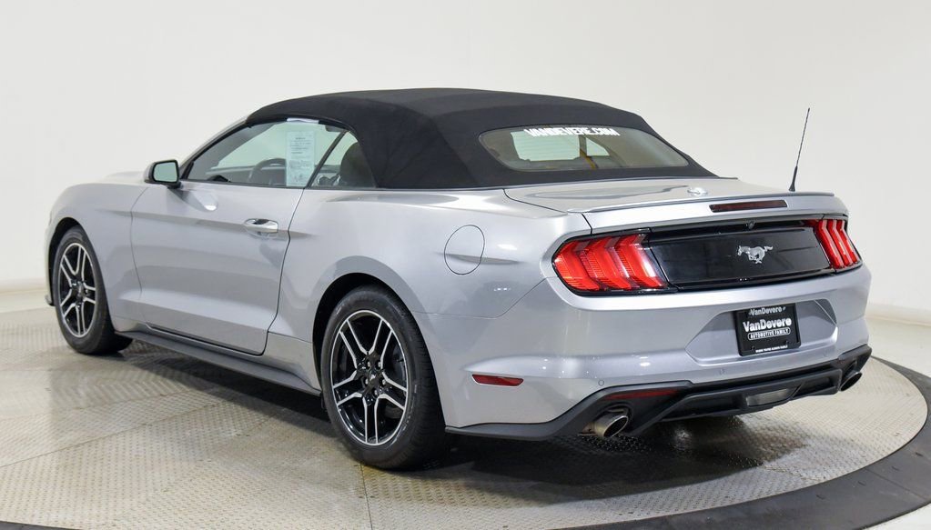 Used 2022 Ford Mustang Premium image 9