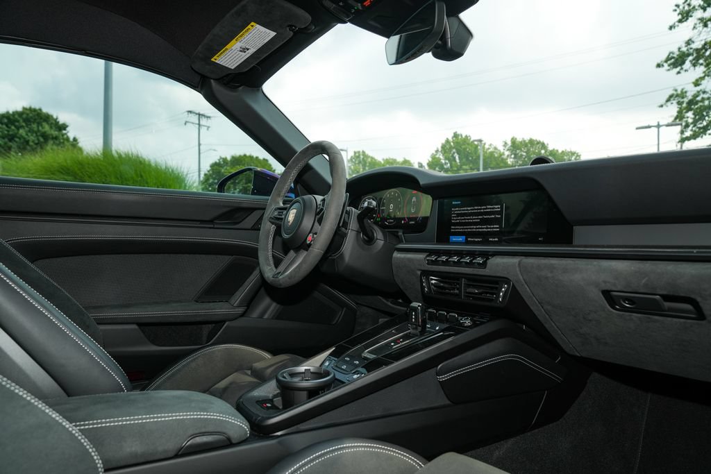 Certified 2026 Porsche 911 Carrera GTS RWD image 17