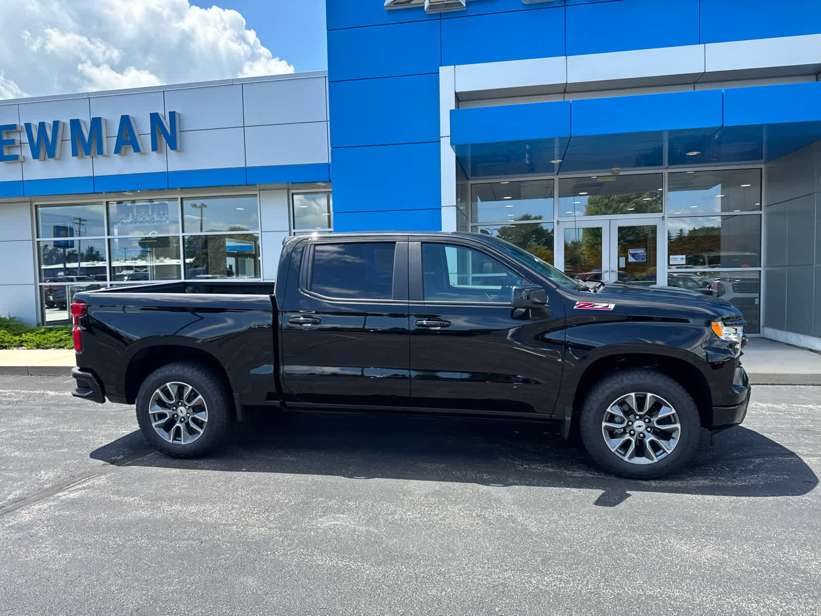 New 2025 Chevrolet Silverado 1500 RST w/ Convenience Package II image 2