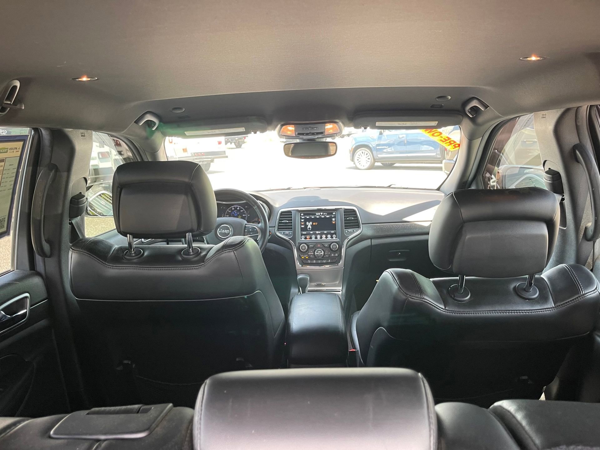 Used 2018 Jeep Grand Cherokee Altitude image 22