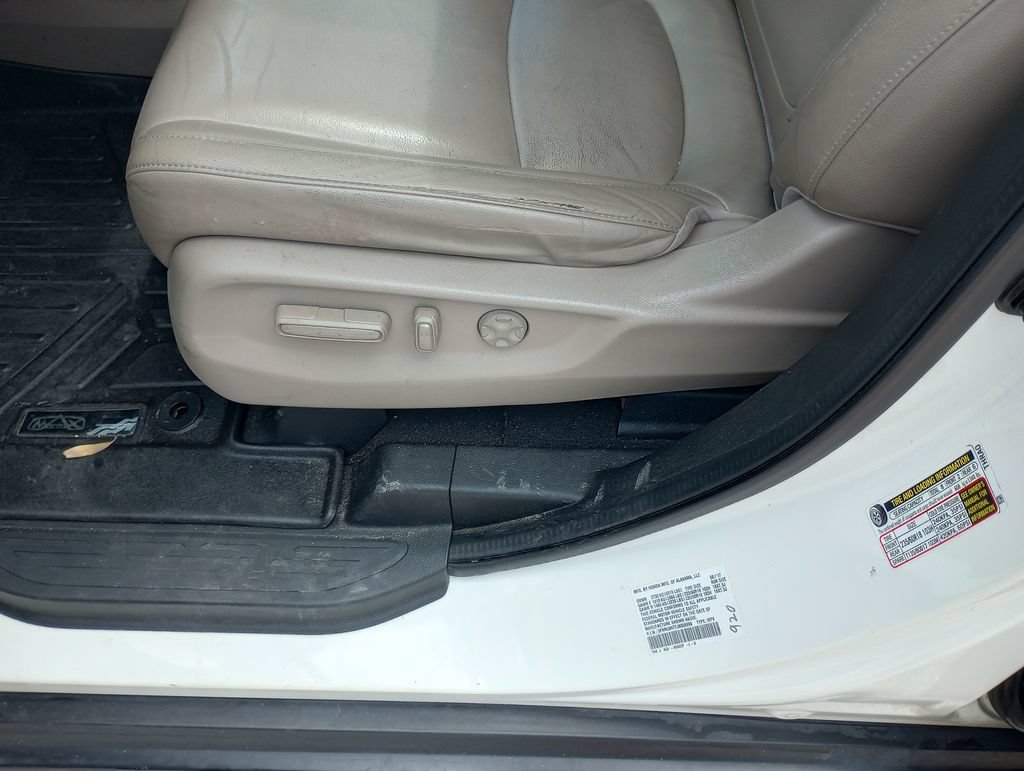 Used 2018 Honda Odyssey EX-L image 22
