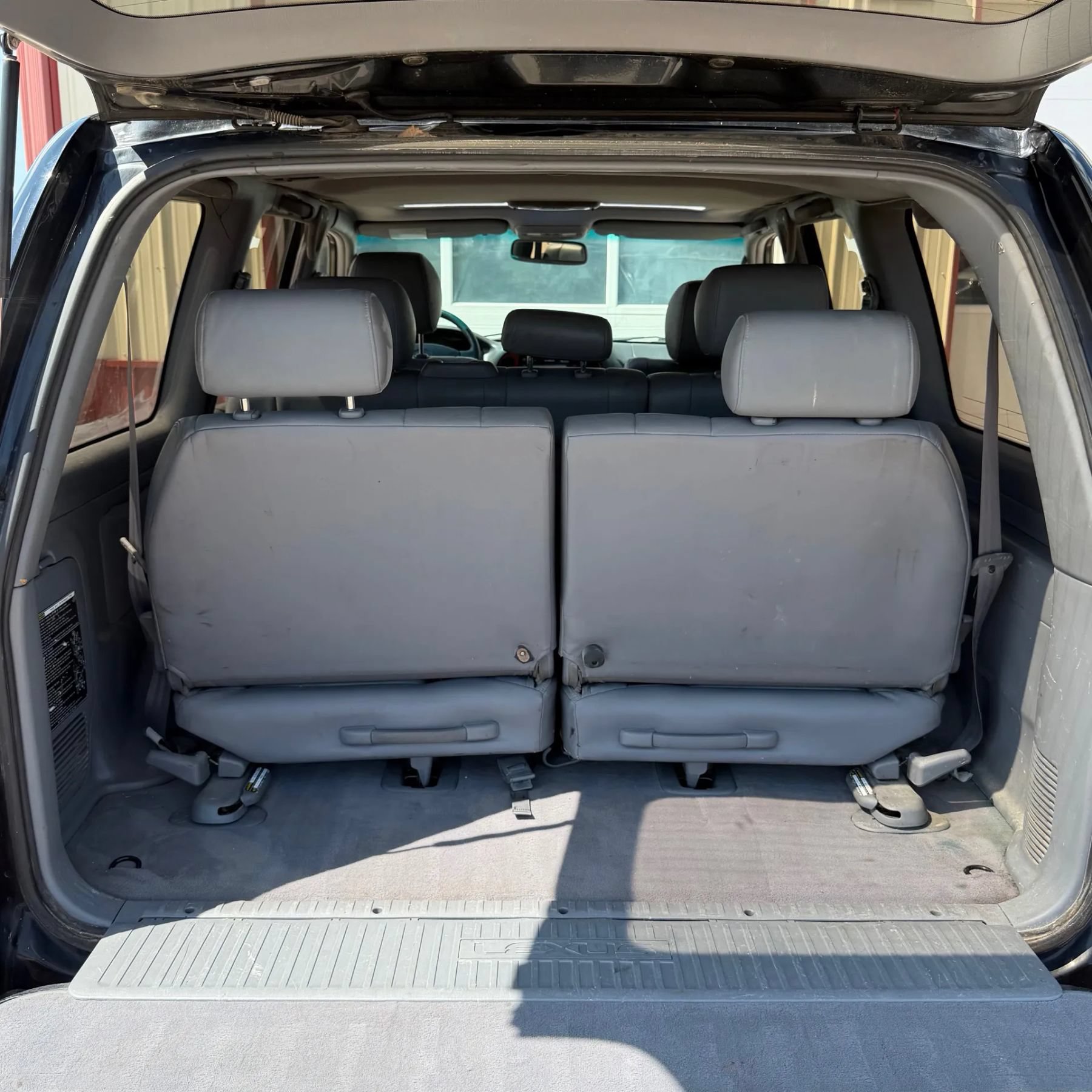 Used 1999 Lexus LX 470 4WD image 29