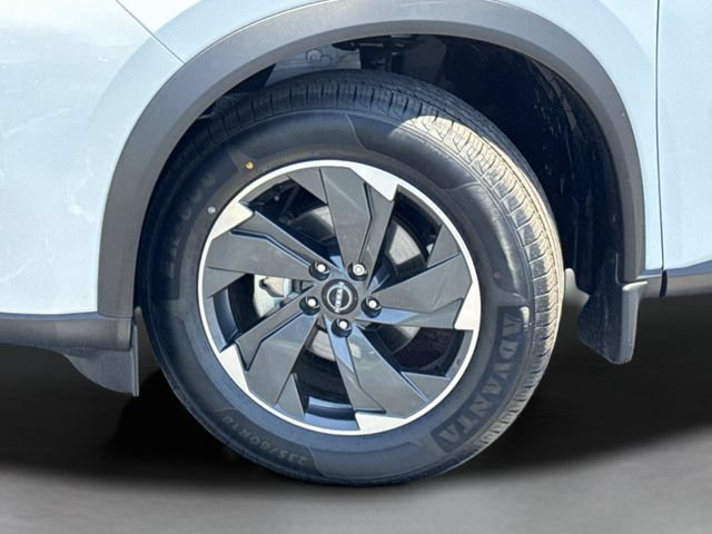 Certified 2024 Nissan Rogue SV w/ SV Premium Package FWD image 50