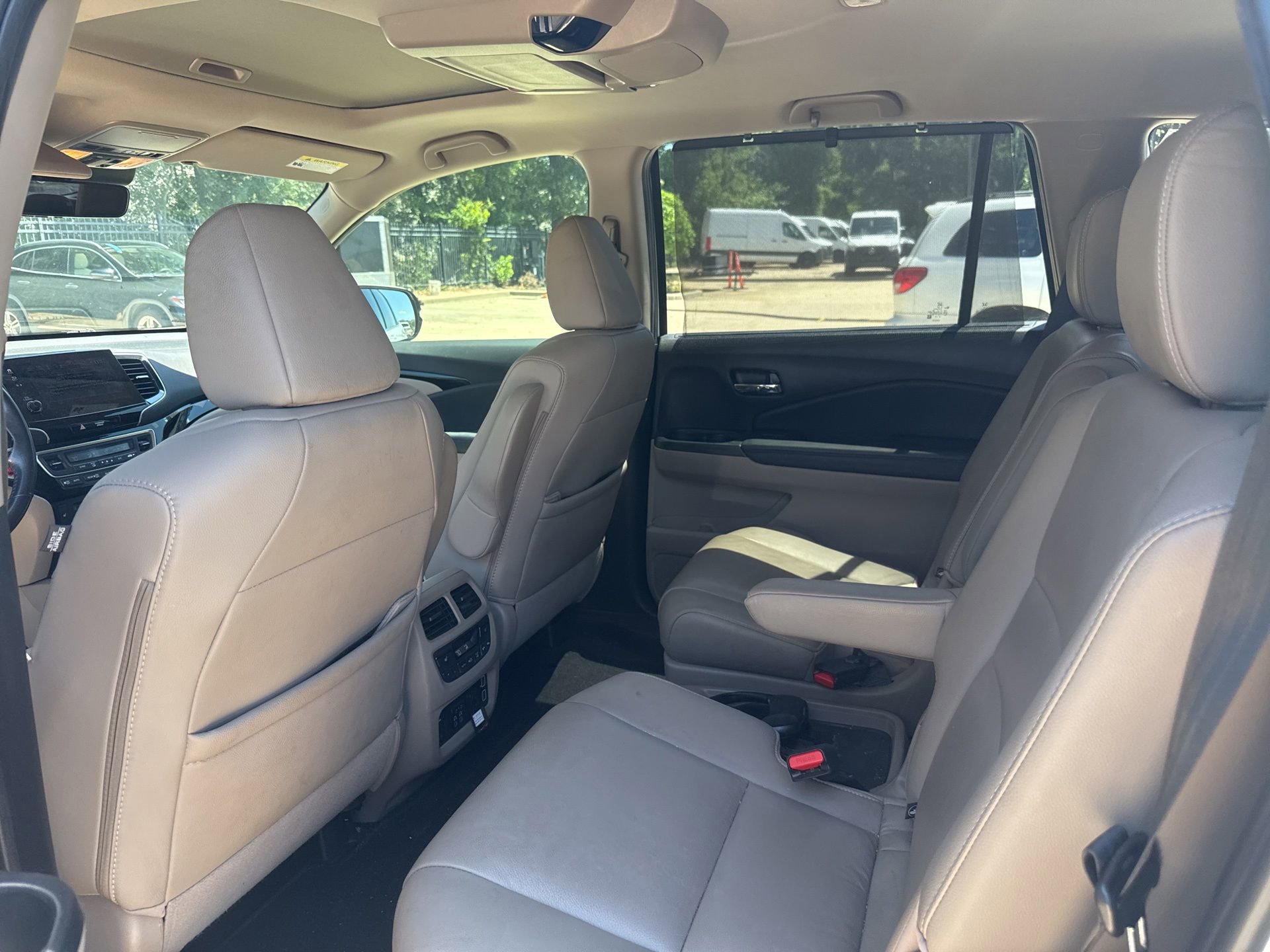 Used 2020 Honda Pilot Touring image 10