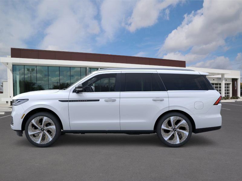 New 2026 Lincoln Navigator Black Label image 3