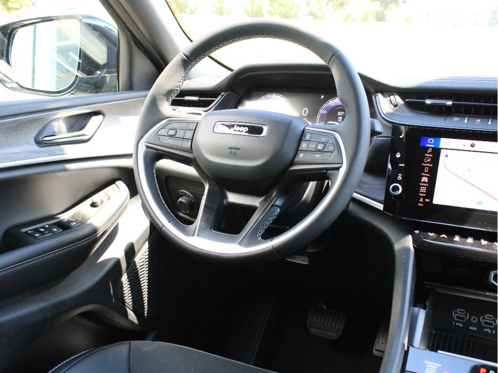 New 2026 Jeep Grand Cherokee L 4WD image 14