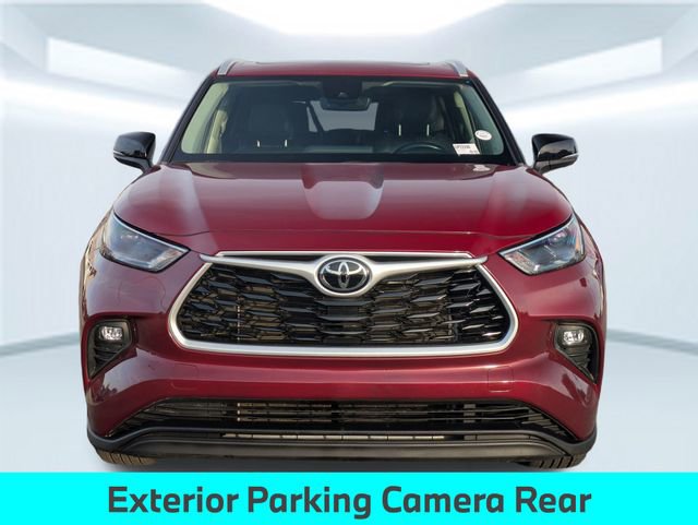 Used 2022 Toyota Highlander XLE image 11