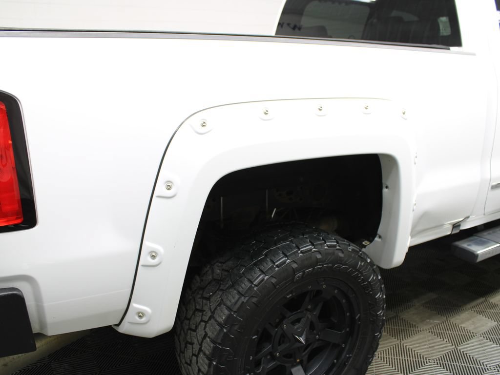 Used 2017 GMC Sierra 2500 Denali w/ Duramax Plus Package AWD/4WD image 27