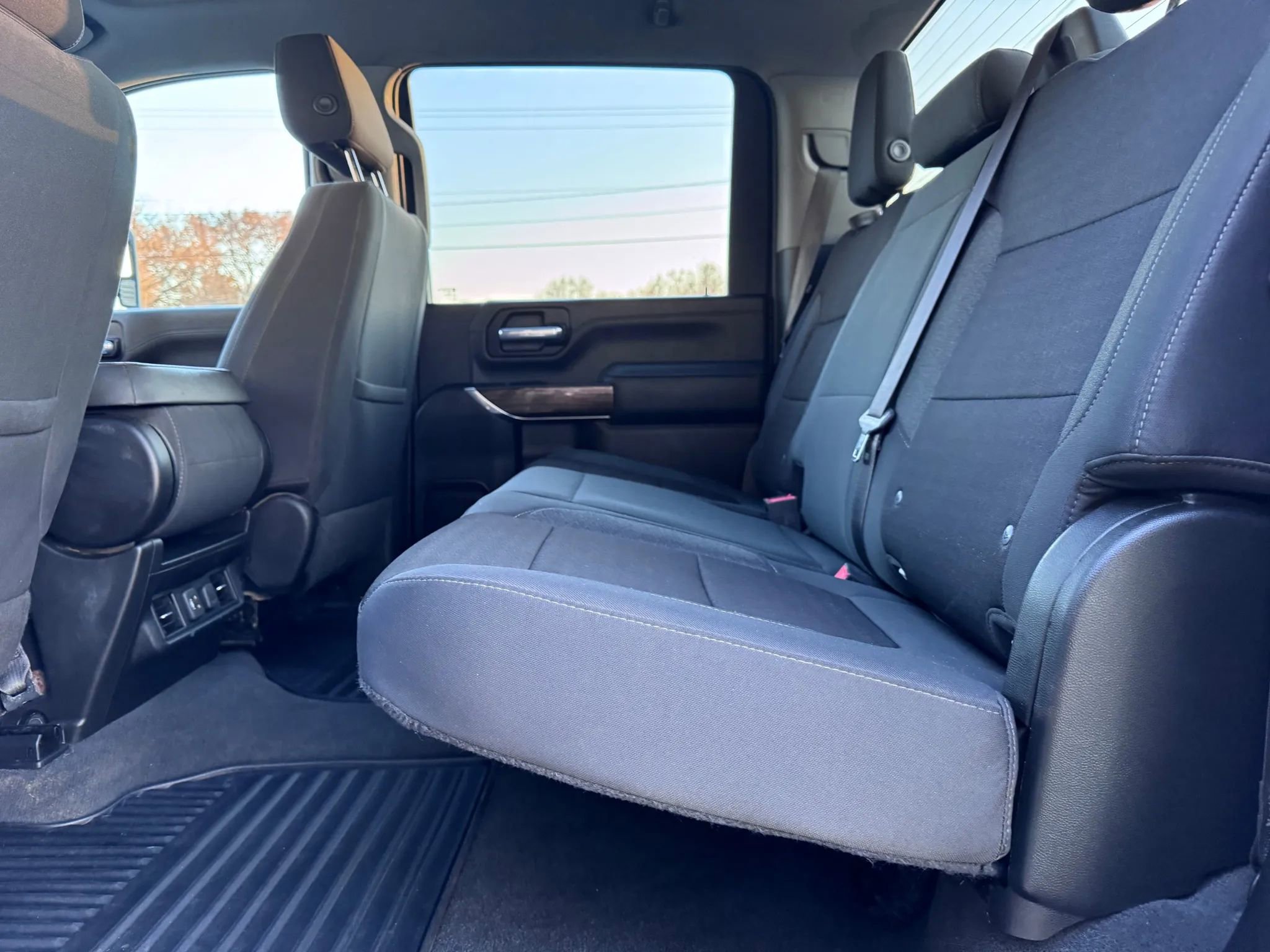 Used 2022 GMC Sierra 2500 SLE w/ SLE Convenience Package image 24