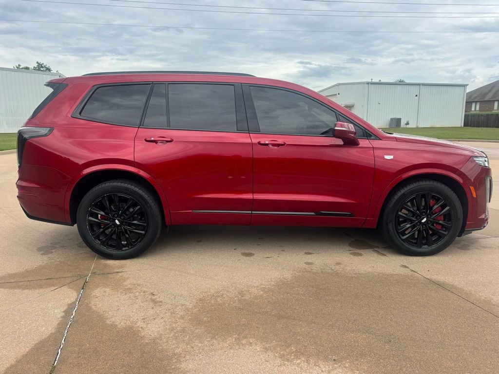 Used 2023 Cadillac XT6 Sport w/ LPO, ONYX Package AWD/4WD image 6