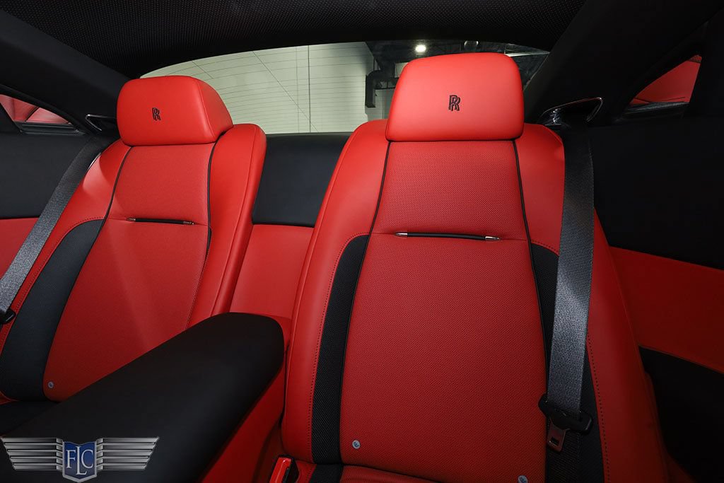 Used 2019 Rolls-Royce Wraith RWD image 24