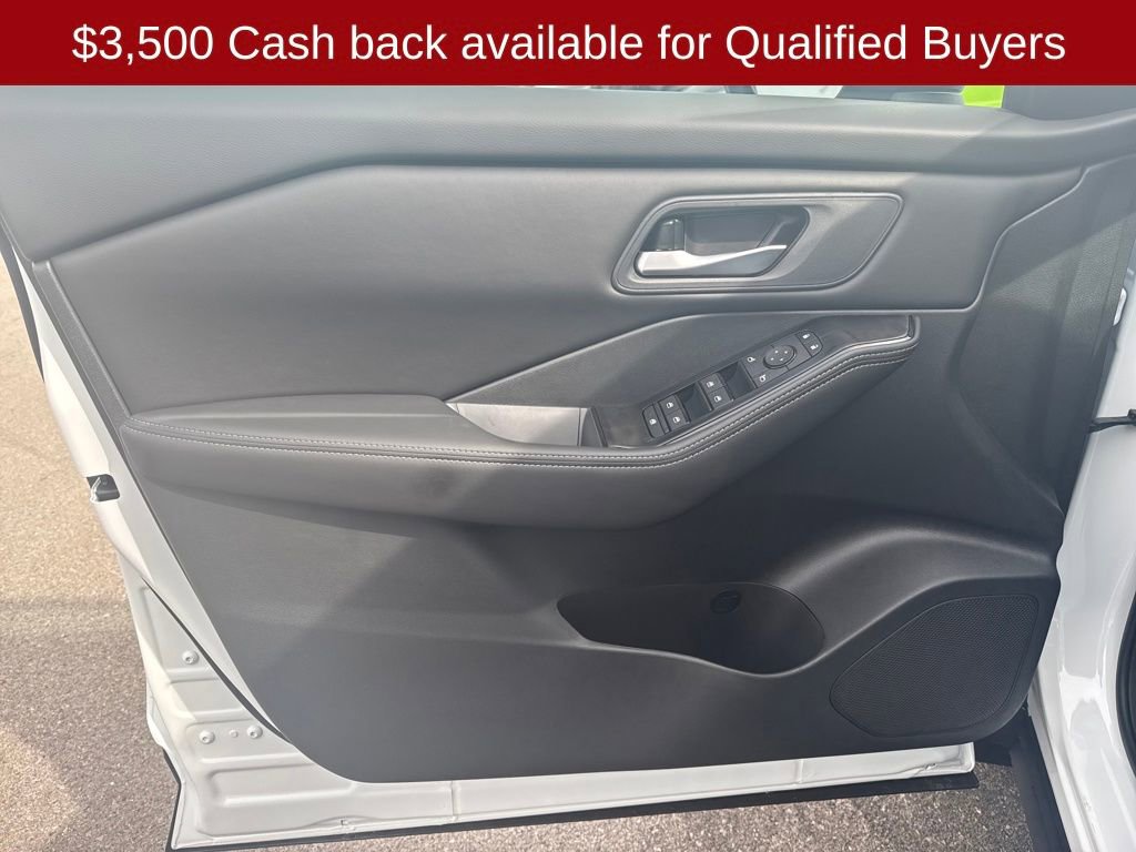 New 2026 Nissan Rogue SV image 12