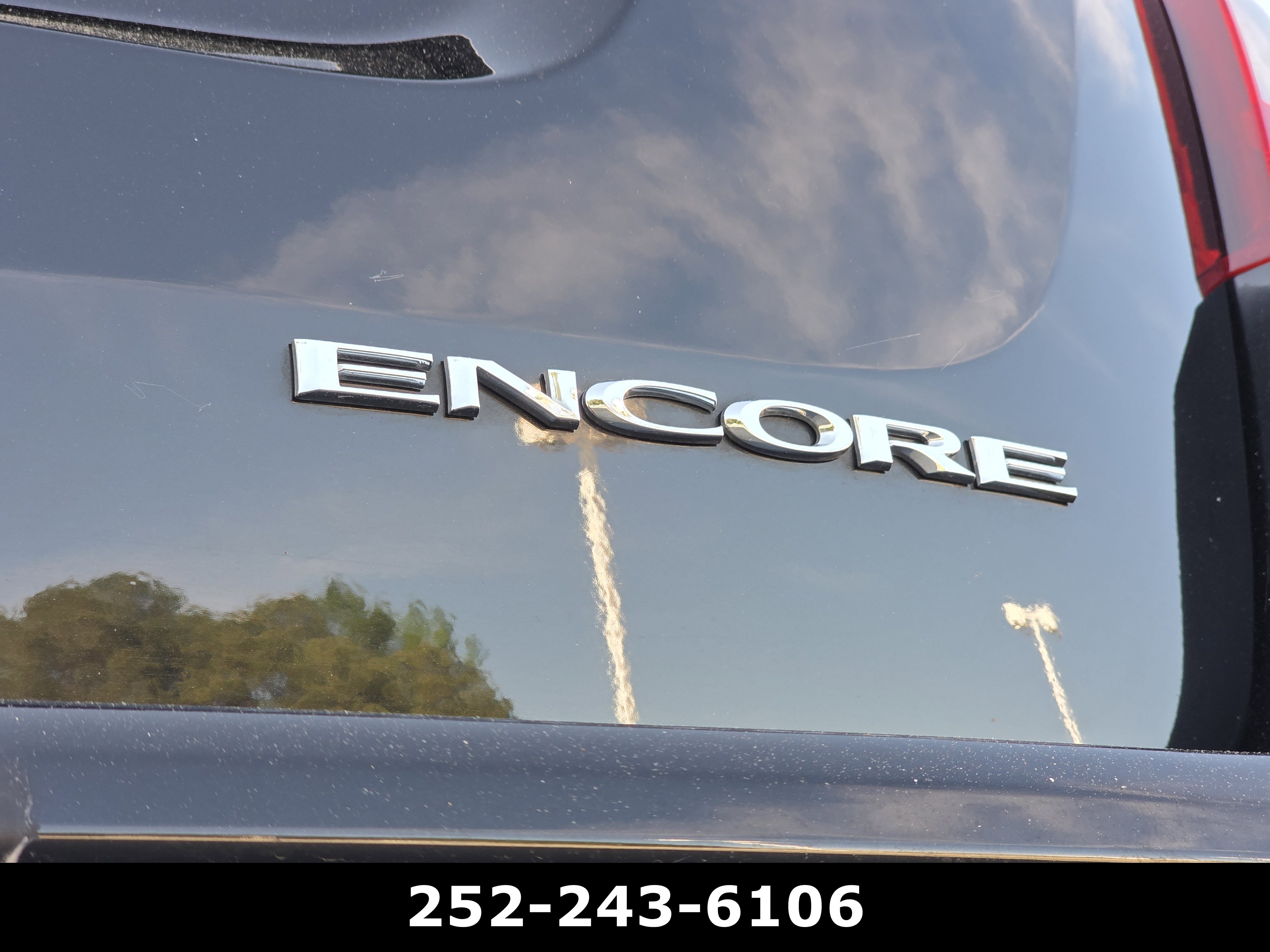 Used 2022 Buick Encore Preferred w/ Safety Package FWD image 43