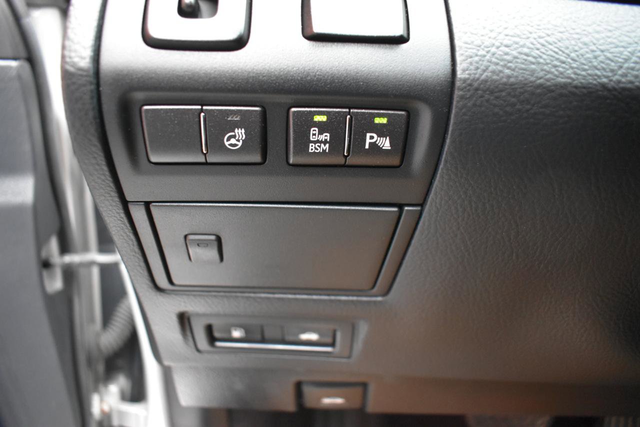 Used 2015 Lexus LS 460 AWD w/ Comfort Package image 39