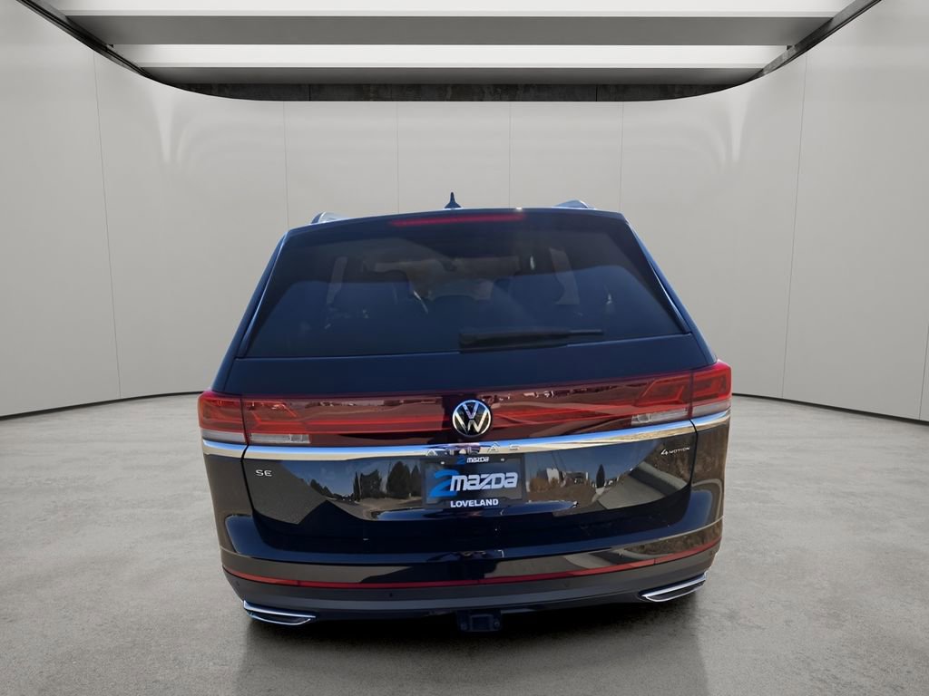 Used 2025 Volkswagen Atlas SE image 4
