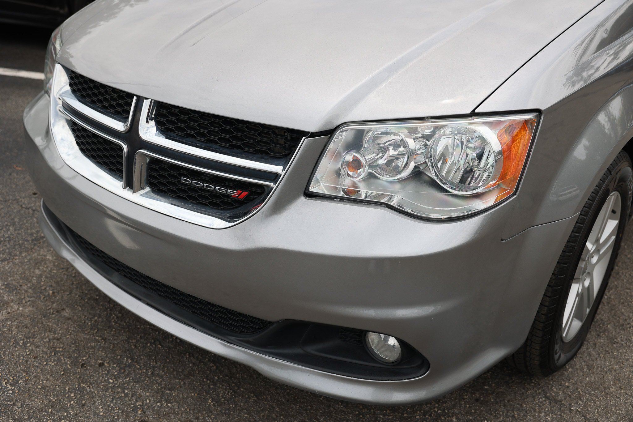 Used 2018 Dodge Grand Caravan SXT FWD image 34