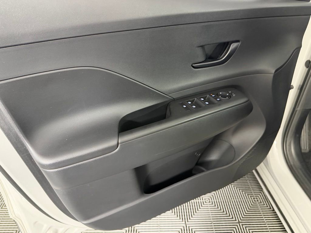 Used 2024 Hyundai Kona SEL image 26