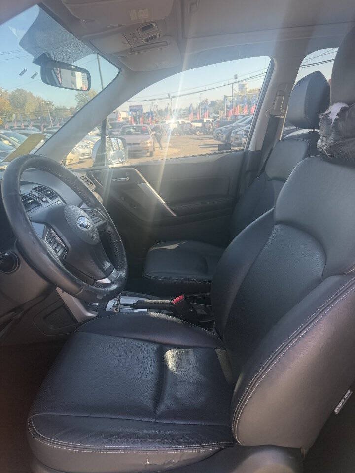 Used 2014 Subaru Forester 2.5i Limited AWD/4WD image 5