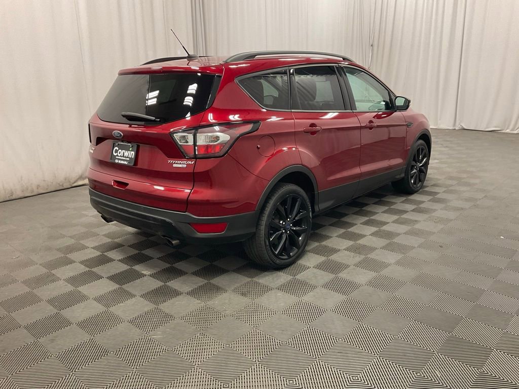 Used 2017 Ford Escape Titanium image 2