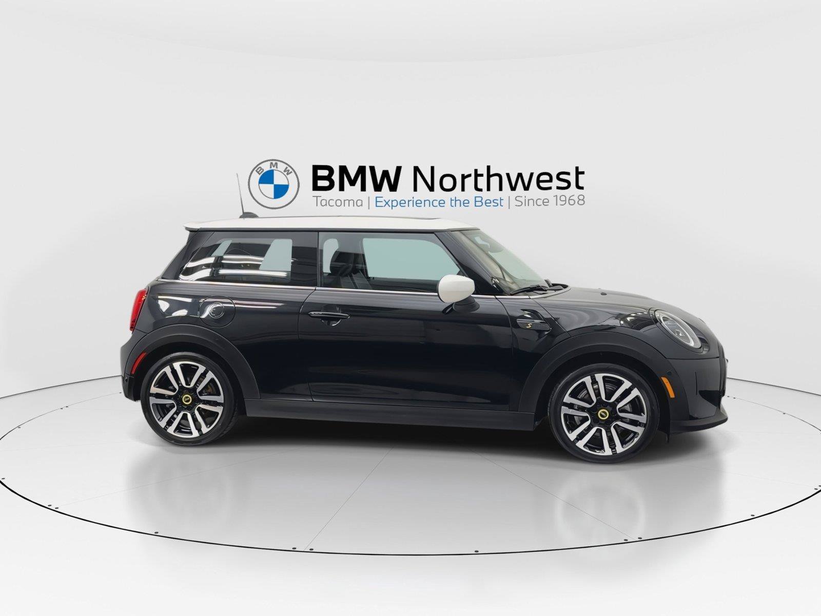 Used 2023 MINI Cooper SE FWD image 5