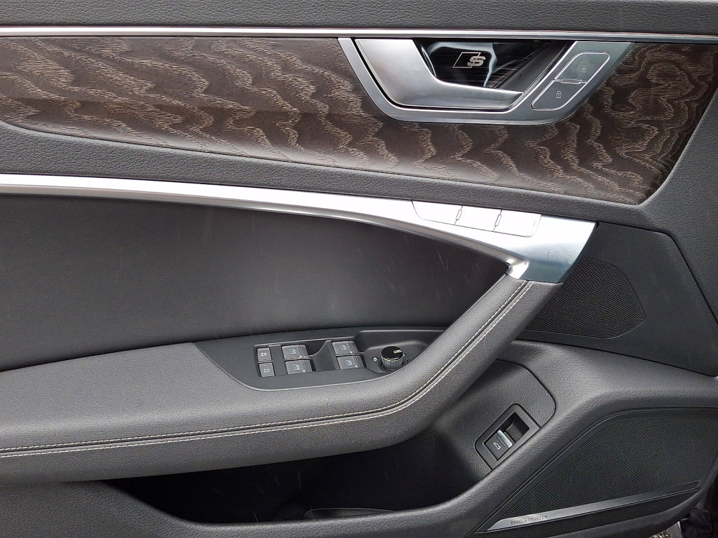 Used 2021 Audi A6 Premium Plus w/ Premium Plus Package image 14