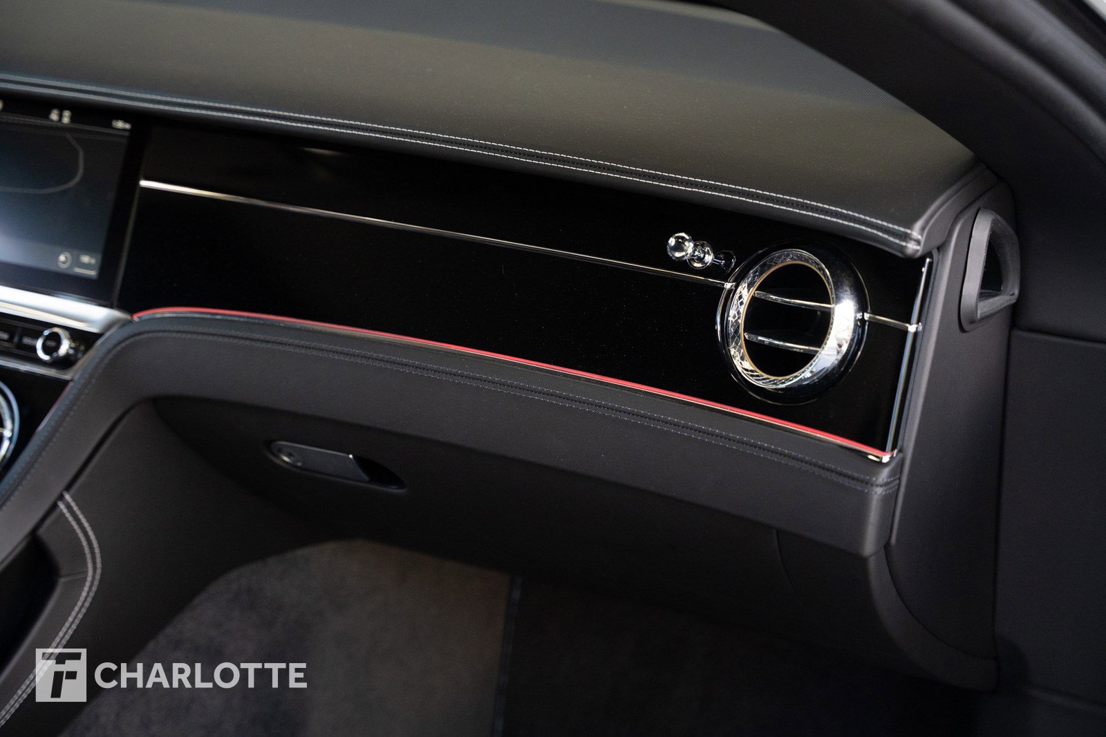 Used 2020 Bentley Continental GT V8 image 31