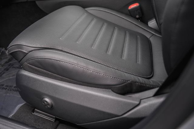 New 2026 Mercedes-Benz C 43 AMG 4MATIC Sedan image 30