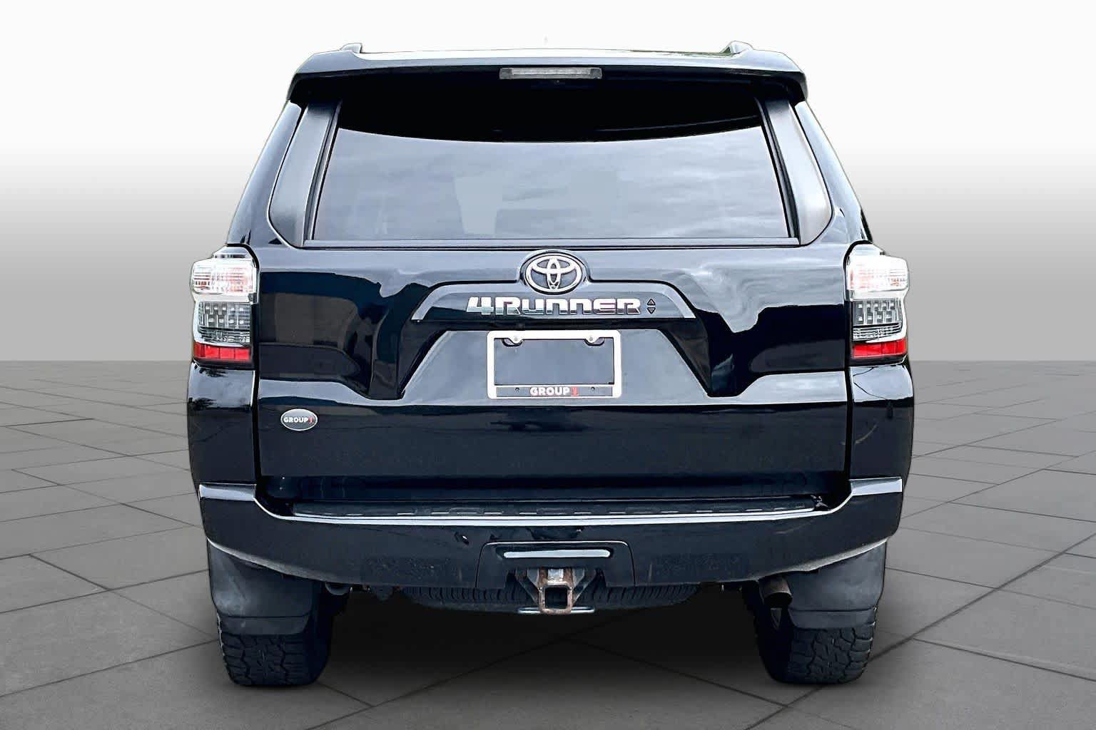Certified 2021 Toyota 4Runner SR5 Premium w/ Moonroof Package AWD/4WD image 4
