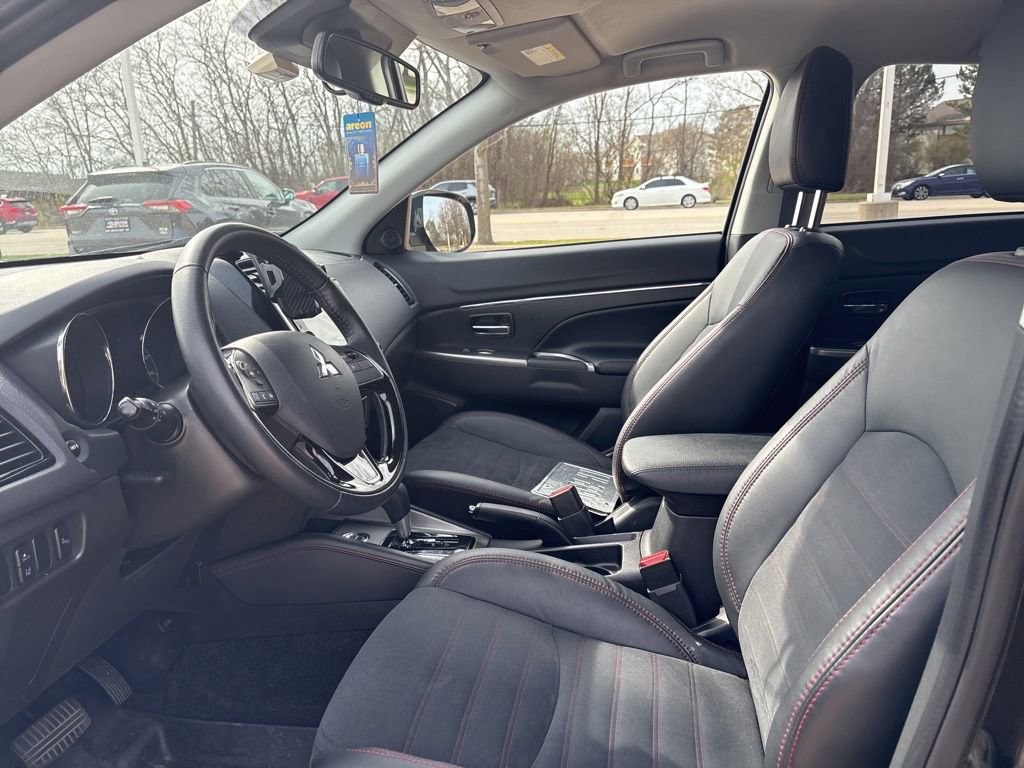 Used 2024 Mitsubishi Outlander Sport SE image 10