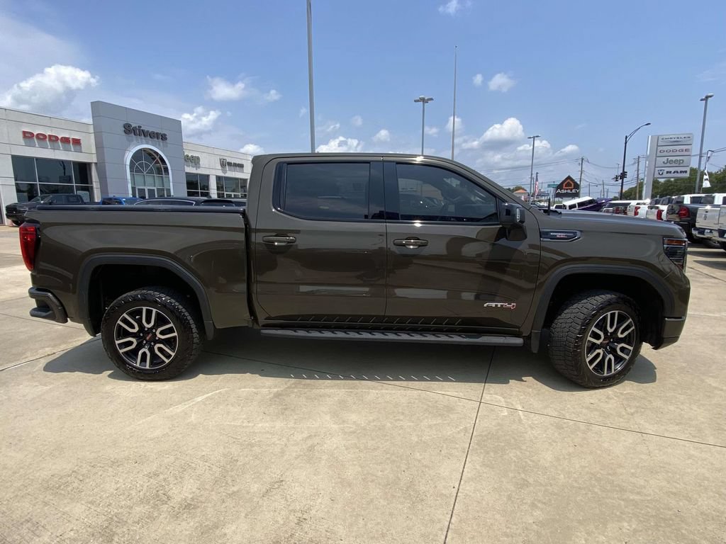Used 2024 GMC Sierra 1500 AT4 w/ Technology Package AWD/4WD image 43