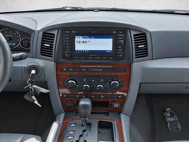Used 2005 Jeep Grand Cherokee Limited AWD/4WD image 16