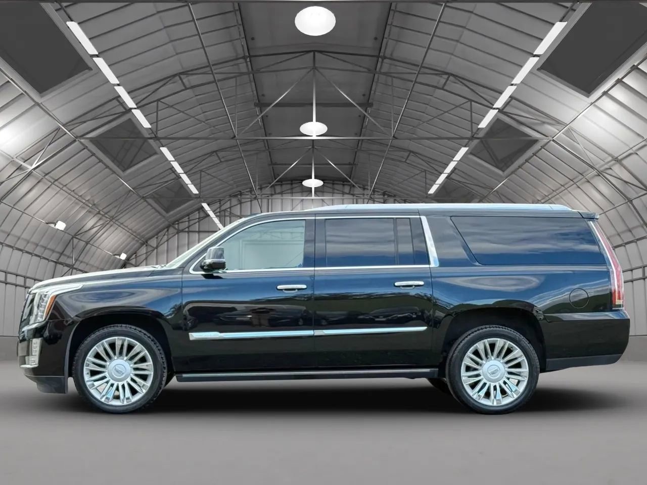 Used 2015 Cadillac Escalade ESV Platinum image 4