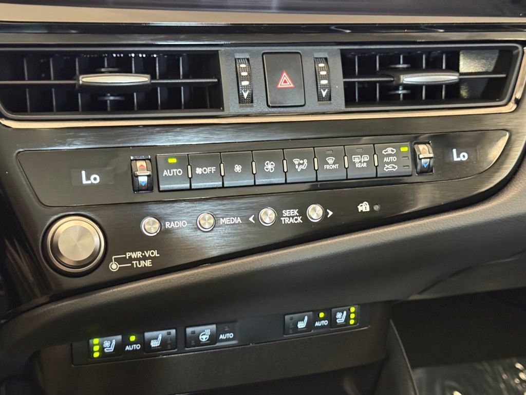 Used 2025 Lexus ES 350 w/ Premium Package FWD image 22