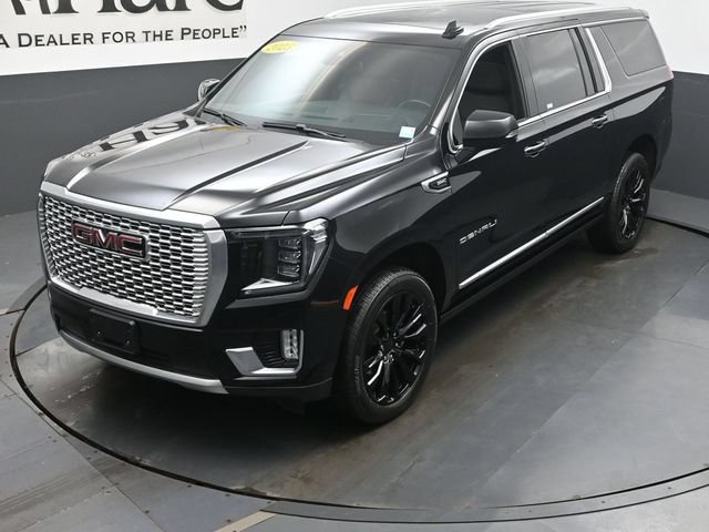 Used 2023 GMC Yukon XL Denali AWD/4WD image 46