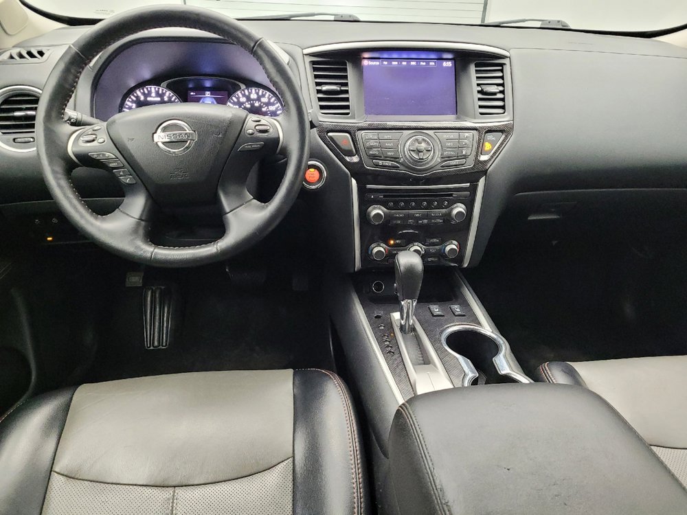 Used 2020 Nissan Pathfinder SL FWD image 22